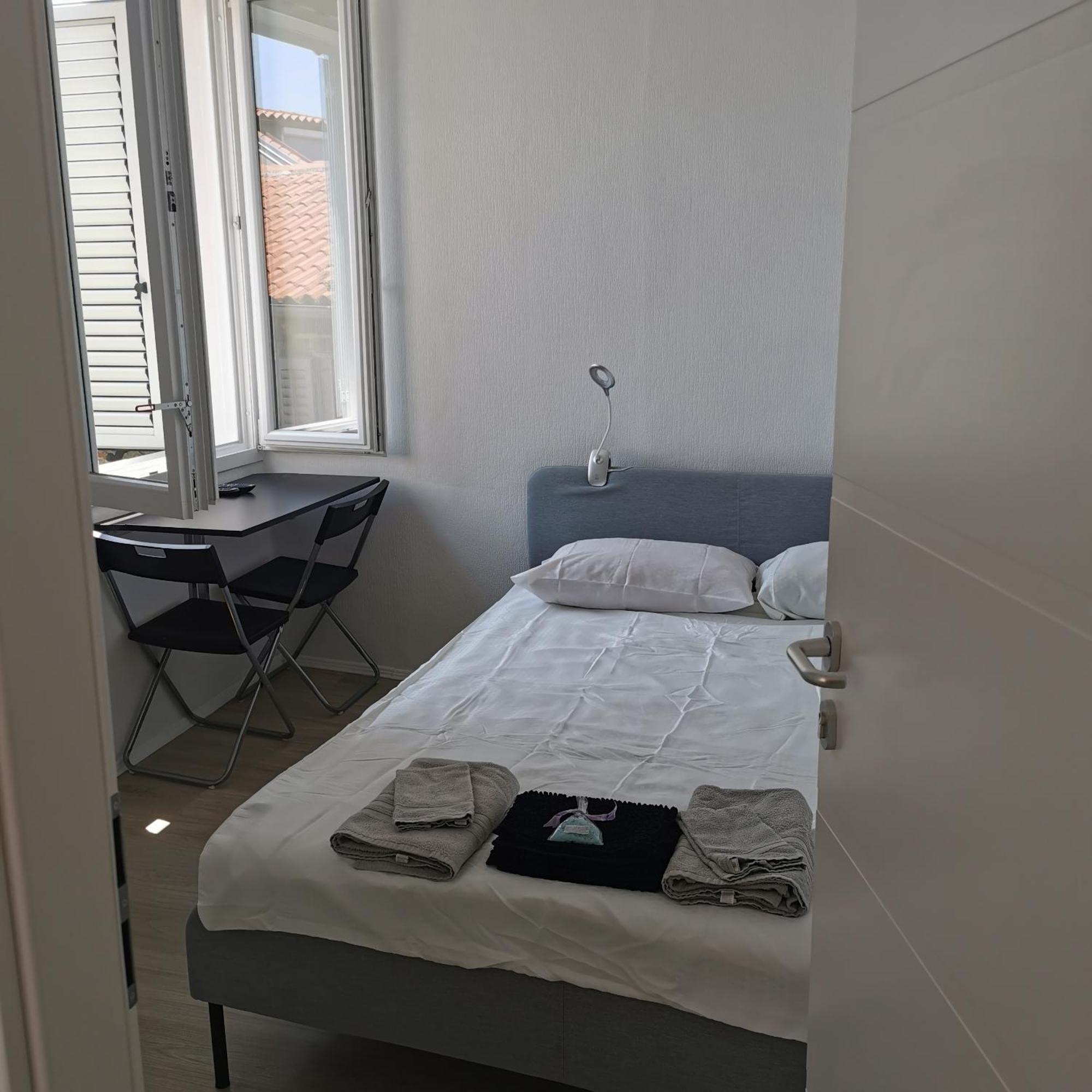 科佩尔Apartma Jelena公寓 外观 照片