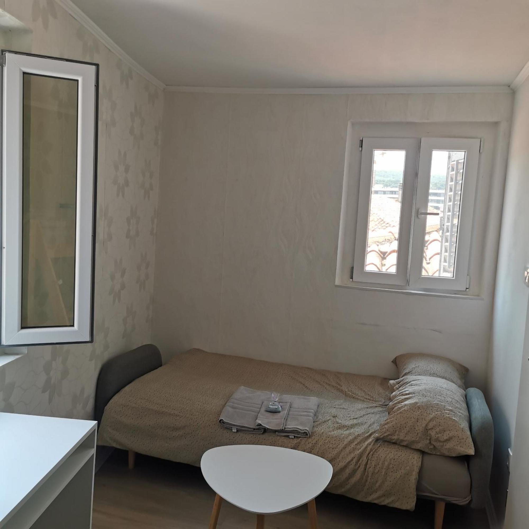 科佩尔Apartma Jelena公寓 外观 照片